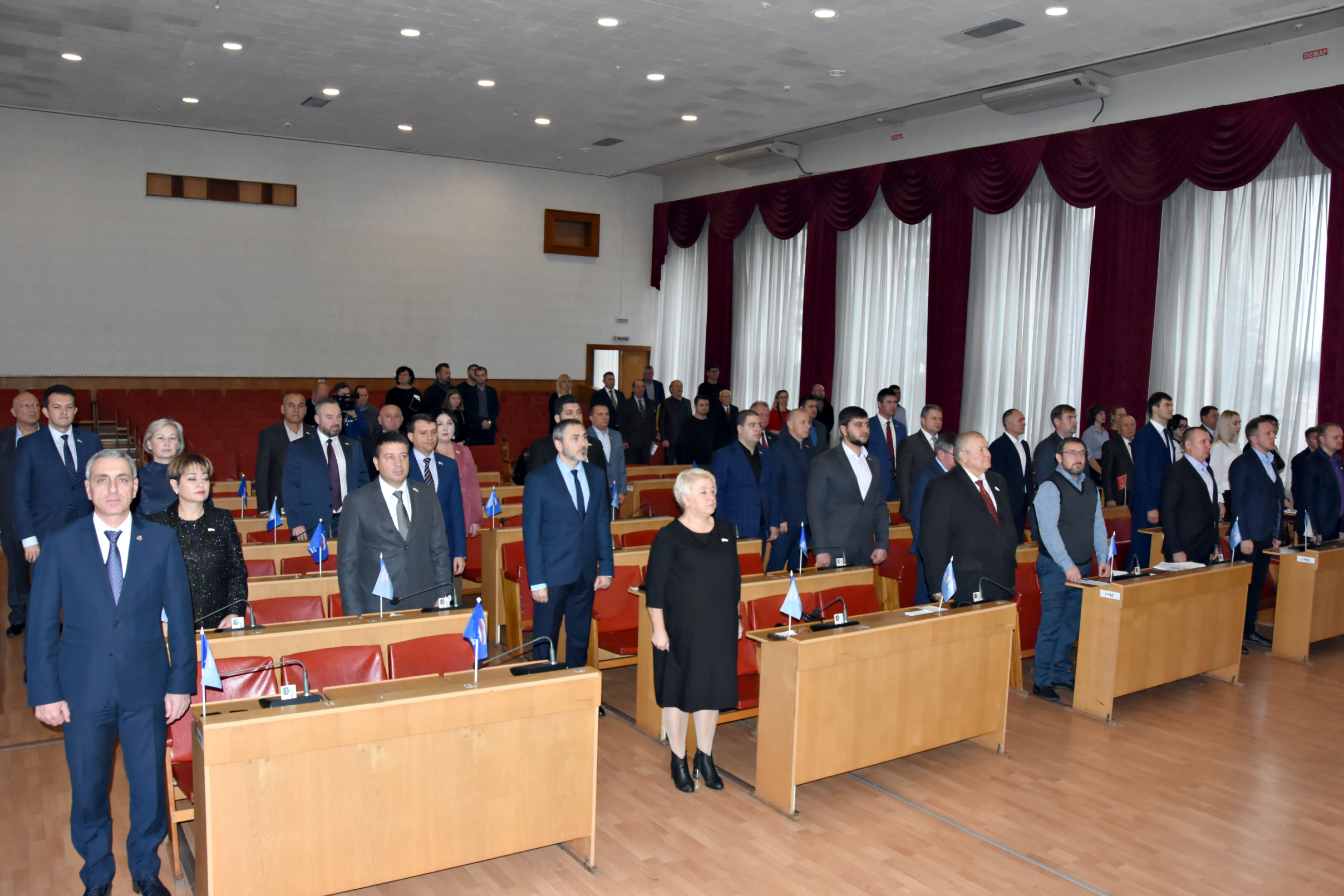 Юбилейная медаль, миллиардный ущерб от урагана "века" и развитие спорта: итоги з