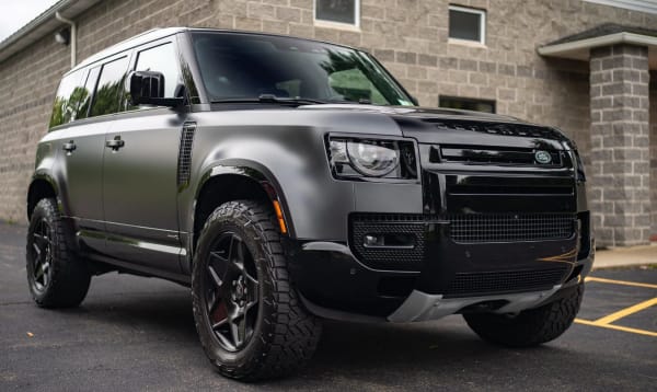 Защитно фолио PPF за Land Rover Defender - прозрачна защита за боята.