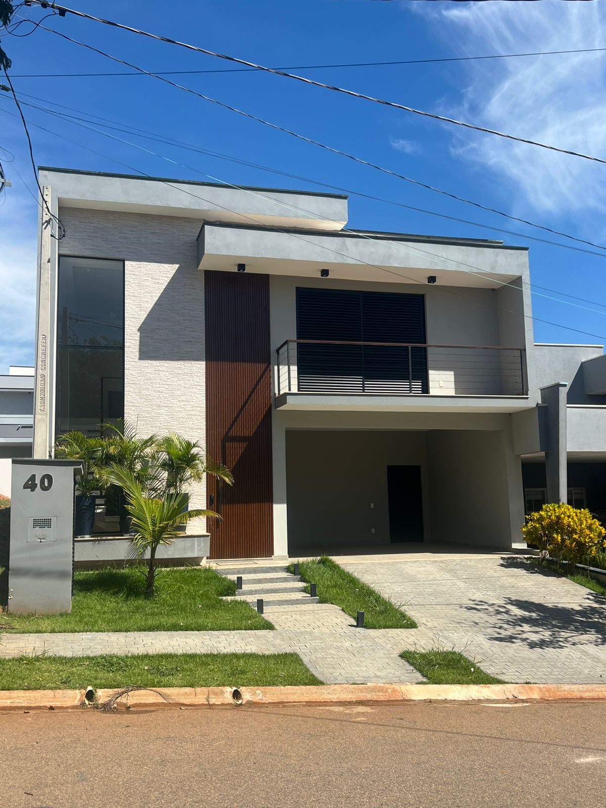 Casa Moderna Mobiliada com 3 Dormitórios, Espaço Gourmet e SPA com Hidromassagem – Alto Padrão