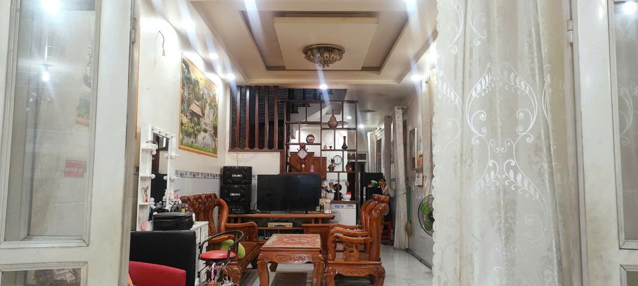 Ảnh chính