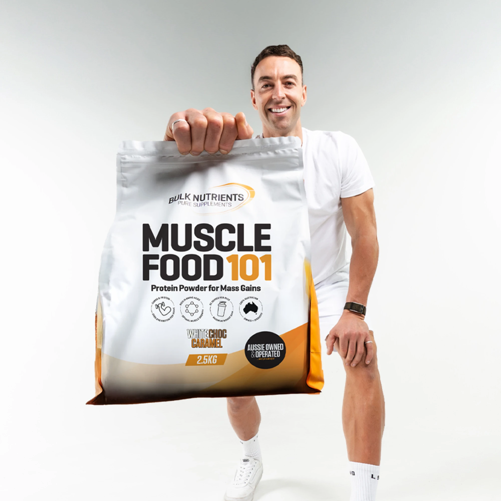 Build mass like a pro with Bulk Nutrients' Muscle Food 101. With a 2-1 carb to protein ratio, it's the ultimate mass gainer supplement.