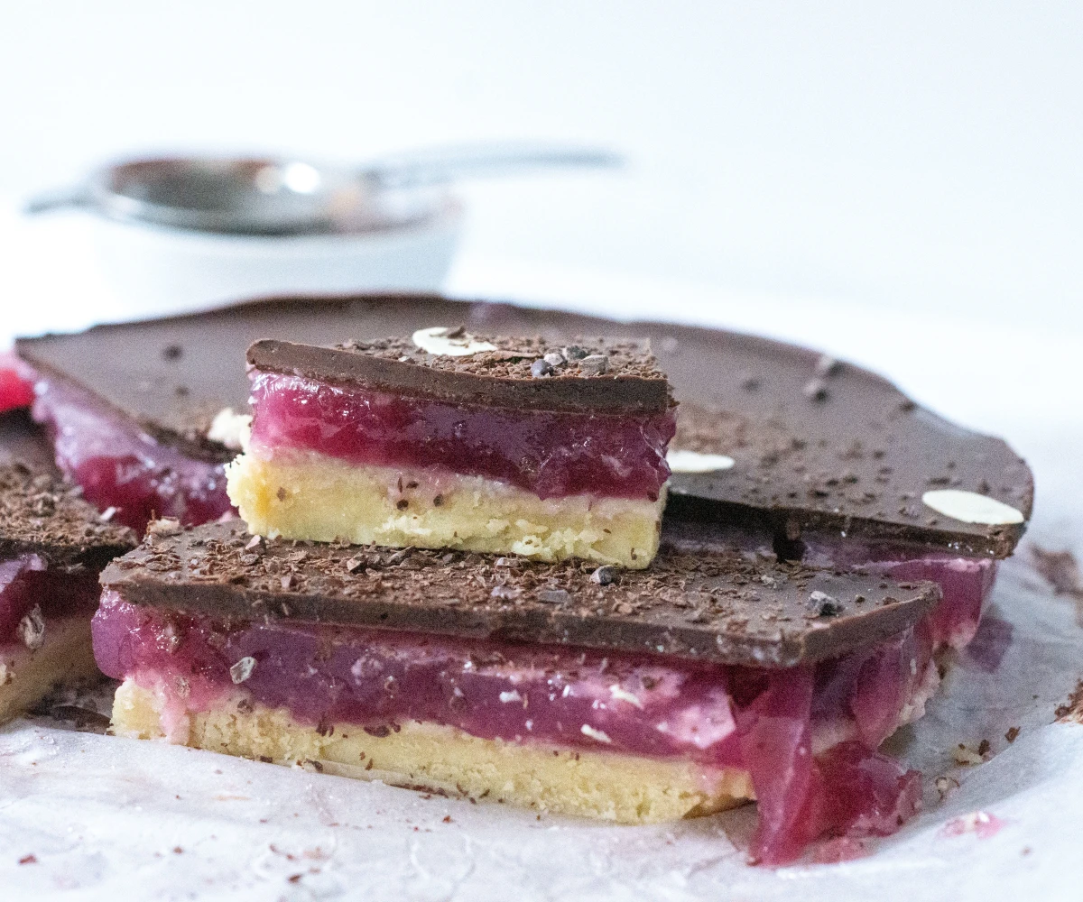 High protein Strawberry Protein Jelly Slice recipe from Bulk Nutrients