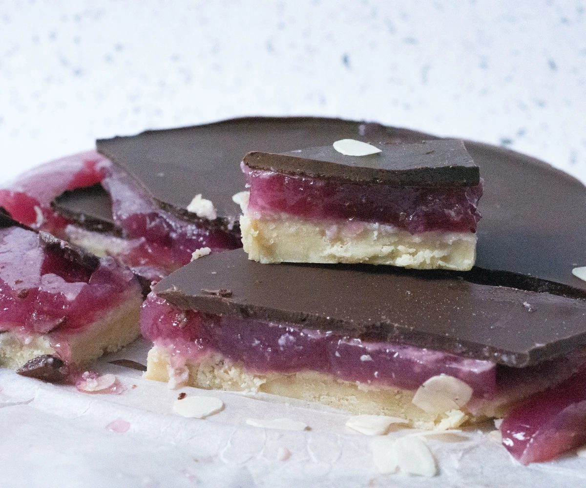 Recipe - Strawberry Protein Jelly Slice