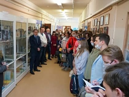 В Демидовском университете открылась выставка, посвященная лауреату Нобелевской премии по химии