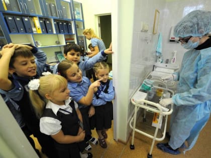 «Единая Россия» разработает программу модернизации школьных медкабинетов и обеспечение их персоналом