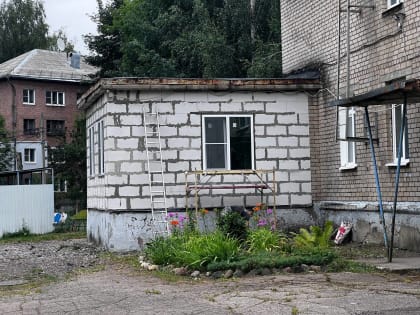 В Ярославском детском саду ведутся работы по ремонту прогулочных веранд