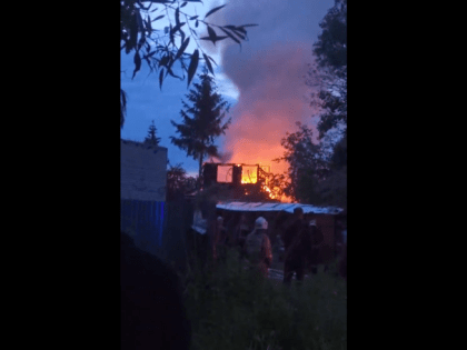В Ярославле загорелся дом на набережной Волги