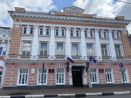 Жительница Фрунзенского района подала в суд на подрядчика за нарушение при ремонте дорог