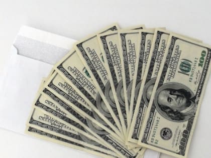 Экономист Остапкович призвал не скупать доллар из-за новых санкций