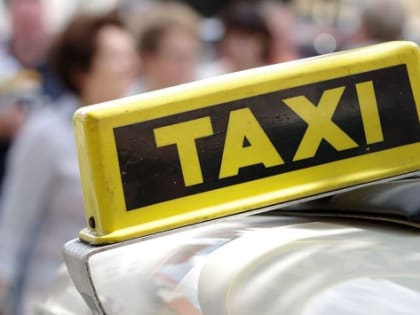 Бизнес-омбудсмен Бакиров назвал спекуляцией агрегаторов рост цен на такси в Ярославле