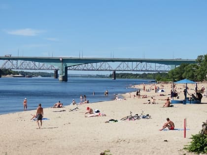 В Ярославле разрешили купаться на Тверицком пляже