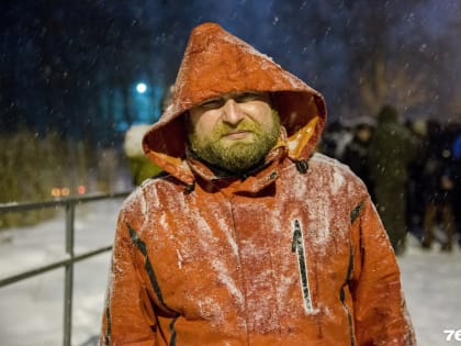 Утром ждать понедельничного коллапса? Ярославцев предупредили о затяжном снегопаде