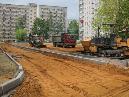 Двор на Яна Гуса, 8 отремонтируют до конца августа