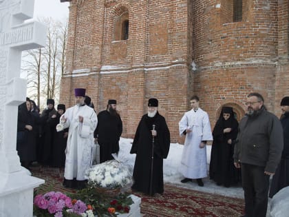В БОГОЯВЛЕНСКОМ МОНАСТЫРЕ МОЛИТВЕННО ПОЧТИЛИ ПАМЯТЬ ИГУМЕНИИ МИРОПИИ