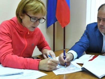 Мэр Ярославля отвечает на вопросы граждан во время личного приема
