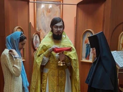 ПРЕСТОЛЬНЫЙ ПРАЗДНИК ДОМОВОГО ХРАМА ОТМЕТИЛИ В КРАСНОПЕРЕКОПСКОМ ИНТЕРНАТЕ