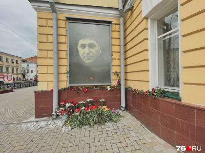 Ярославцы рыдали, Путин почтил память: как актер Сергей Пускепалис разбился в ДТП. Хроника