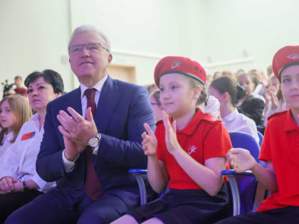 Судьба красноярского губернатора Усса: продлить нельзя оставить