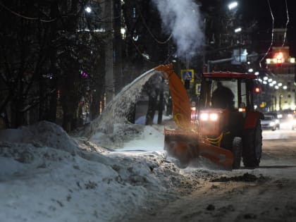 В Ярославле на уборку вышла новая техника