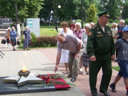 В Угличе прошли мероприятия, посвященные Дню памяти и скорби