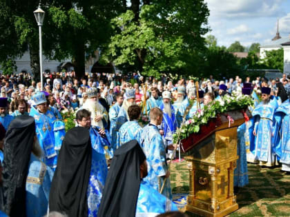 В Ярославле отметили 705-летие основания Толгского женского монастыря