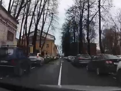 Ярославец порадовался за отремонтированную дорогу