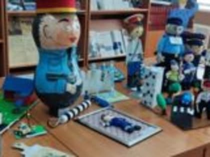В Ярославле открылась выставка детских работ «Полицейский дядя Степа»