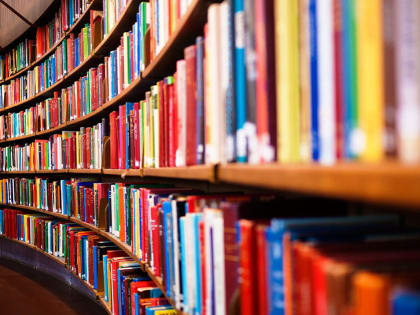 Своими словами: российские книжные издательства начнут пересказывать зарубежные бестселлеры