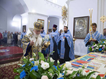 ВСЕНОЩНОЕ БДЕНИЕ В КАНУН УСПЕНИЯ БОЖИЕЙ МАТЕРИ