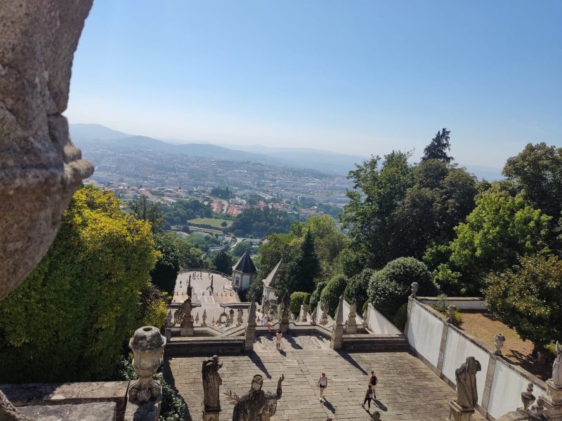 Fotografía de Braga que muestra ruinas.