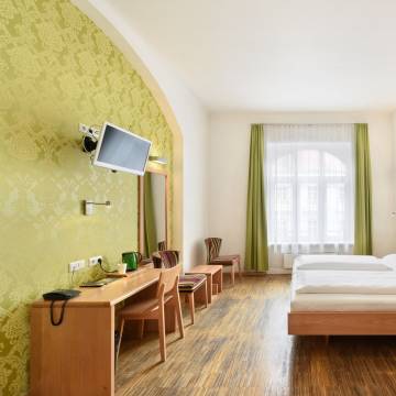 Home Hotel Zimmer Anreise Kontakt Hotel Mocca buchen Hotel Mocca Wien - Zimmer mit Doppelbett Hotel Mocca Wien Oesterreich