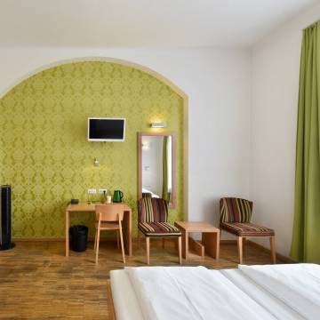Helles Zimmer 