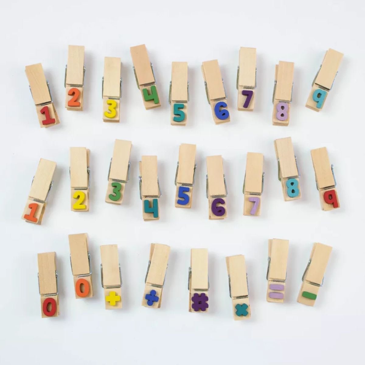 Wooden clips numbers