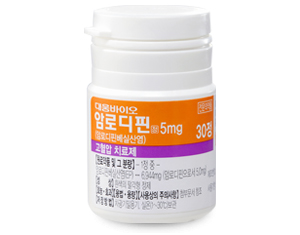 고혈압 치료제로 널리 사용되는 암로디핀 5mg 대웅바이오 약병