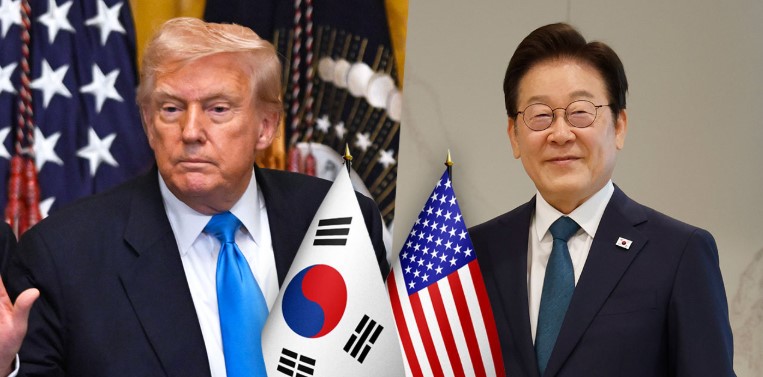 이재명 대통령과 도널드 트럼프 미국 대통령이 한미 정상회담에서 3500억 달러 투자와 관세 협상을 논의하는 장면