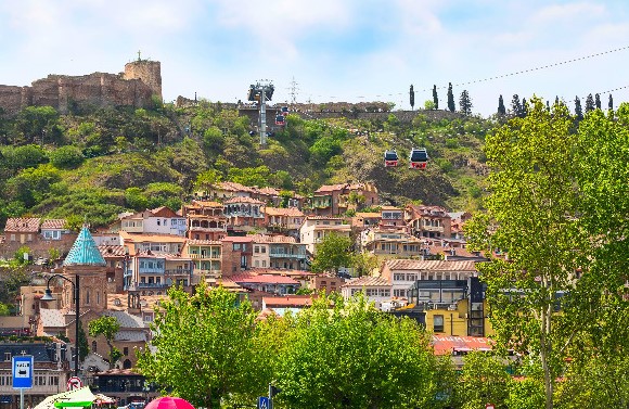 조지아 트빌리시 나리칼라 언덕과 구시가지 전경, 케이블카로 오르는 역사적 요새 지역