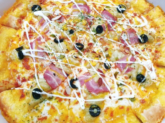 2025년 크리스마스 반올림피자 반올림고구마 피자 소보로엣지 국내산고구마무스 베이컨 MZ세대 인기메뉴