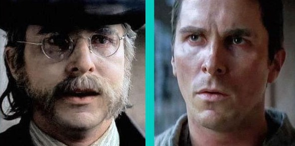 영화 프레스티지 스틸컷 – 알프레드 보든의 두 가지 모습을 나란히 보여주는 쌍둥이 반전 장면 비교 이미지