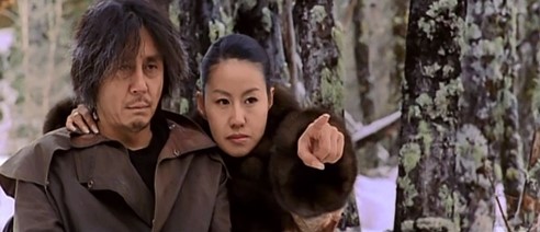 영화 올드보이 결말 부분에서 설원 위 오대수와 최면술사가 함께 있는 모습