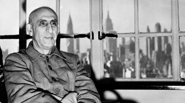 1953년 CIA 쿠데타로 축출된 이란의 민주적 총리 모하마드 모사데그 – 미국 이란 관계 역사