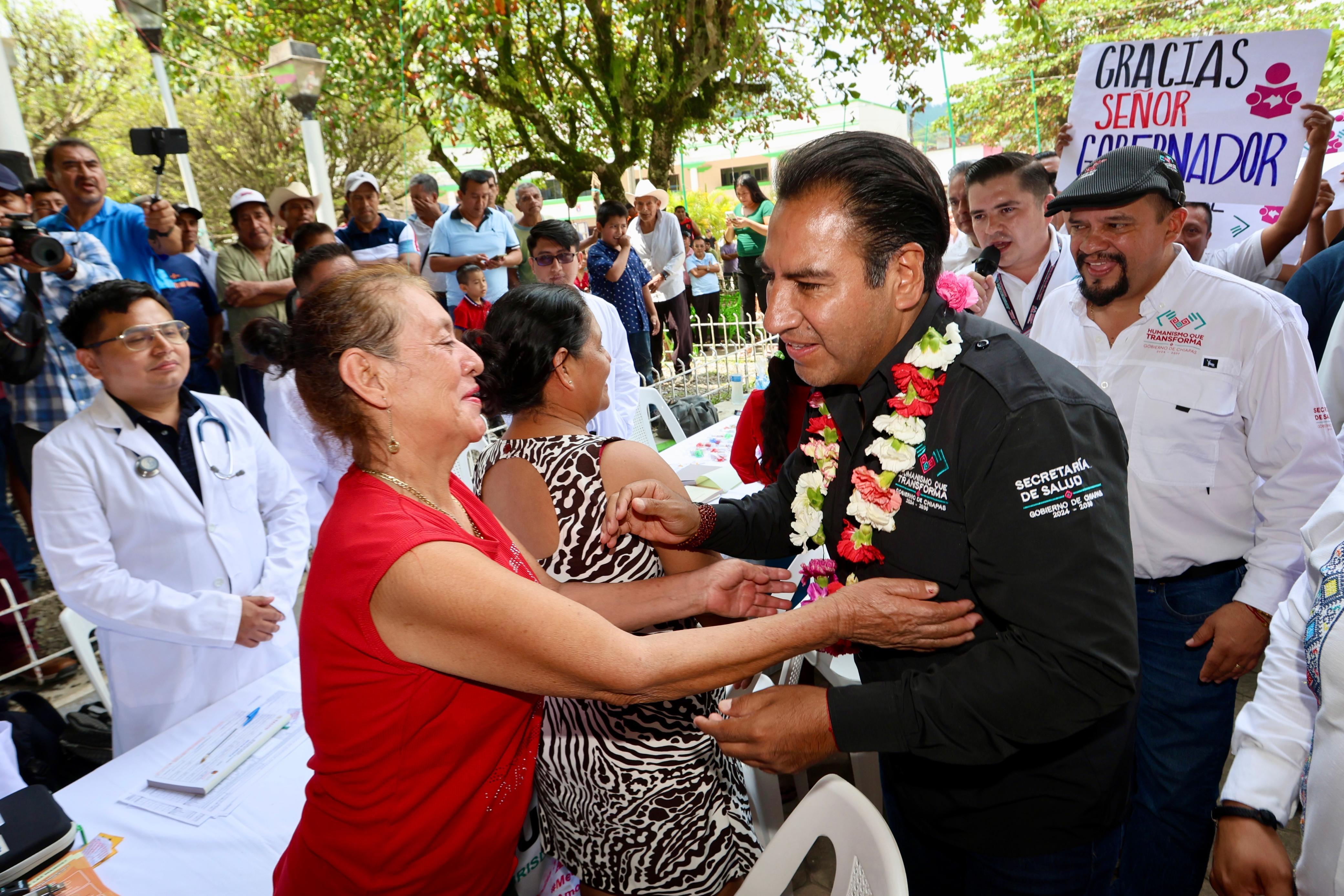 Foto de Primera visita del Gobernador a Chapultenango
