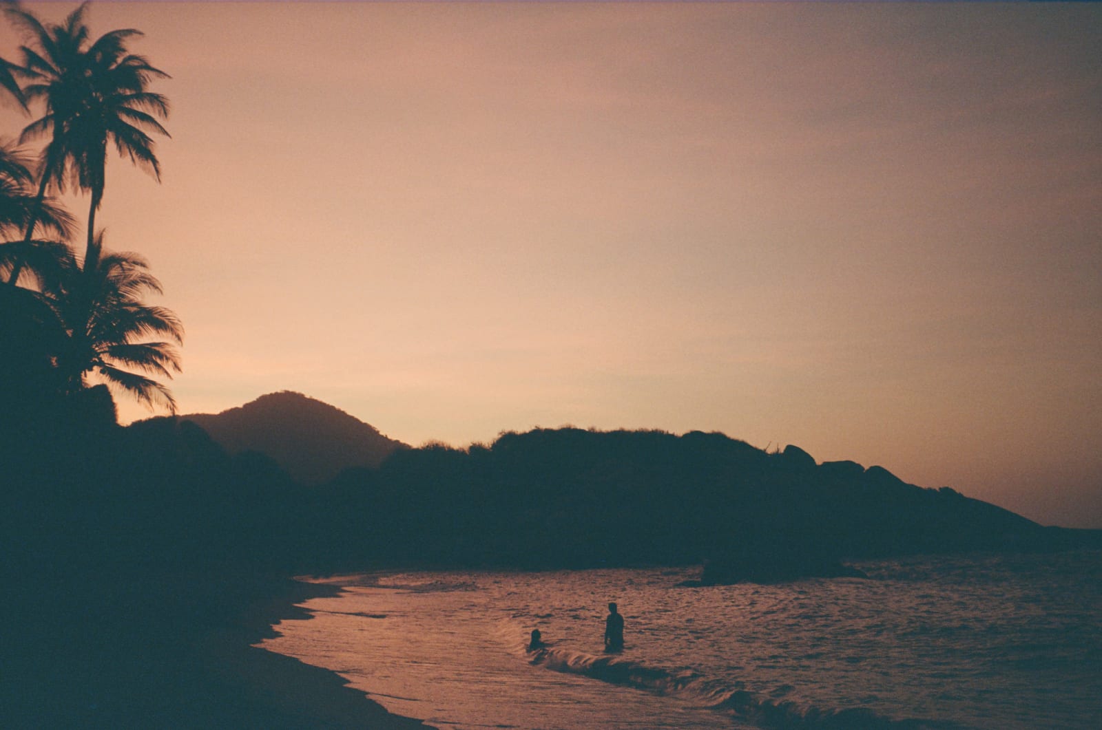 Silhouette (Colombia 2023)