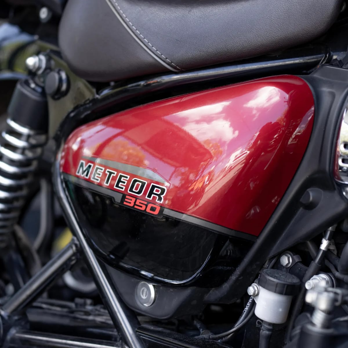 Royal Enfield Meteor for rent in Canggu Bali motorbike rental photo 4