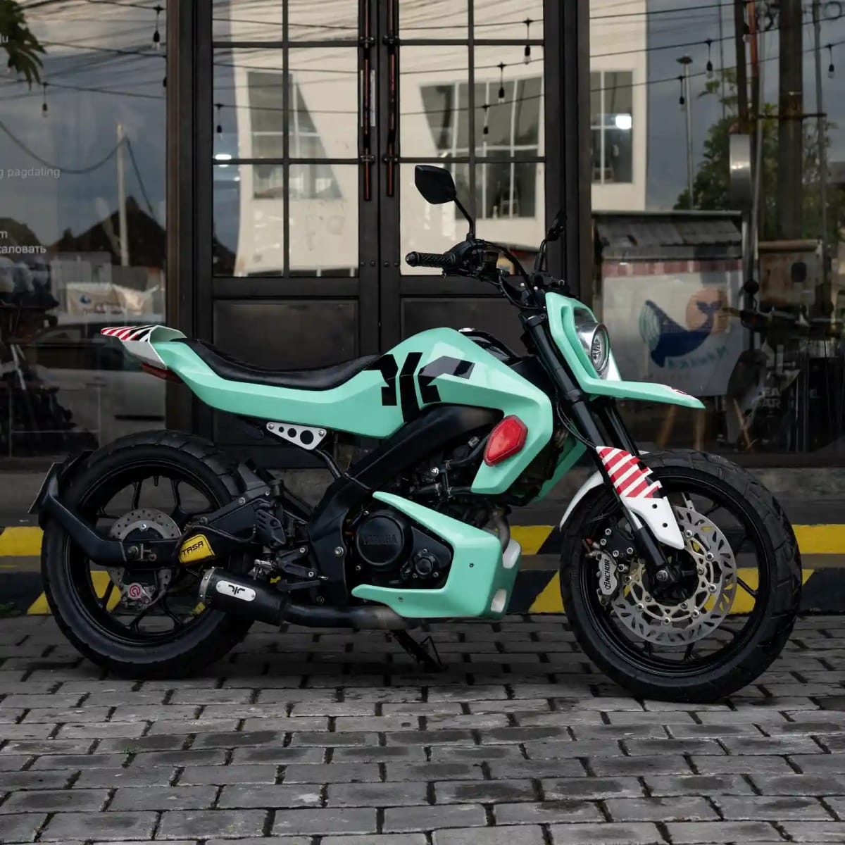Yamaha Xsr 155 Mint for rent in Canggu Bali motorbike rental photo 1