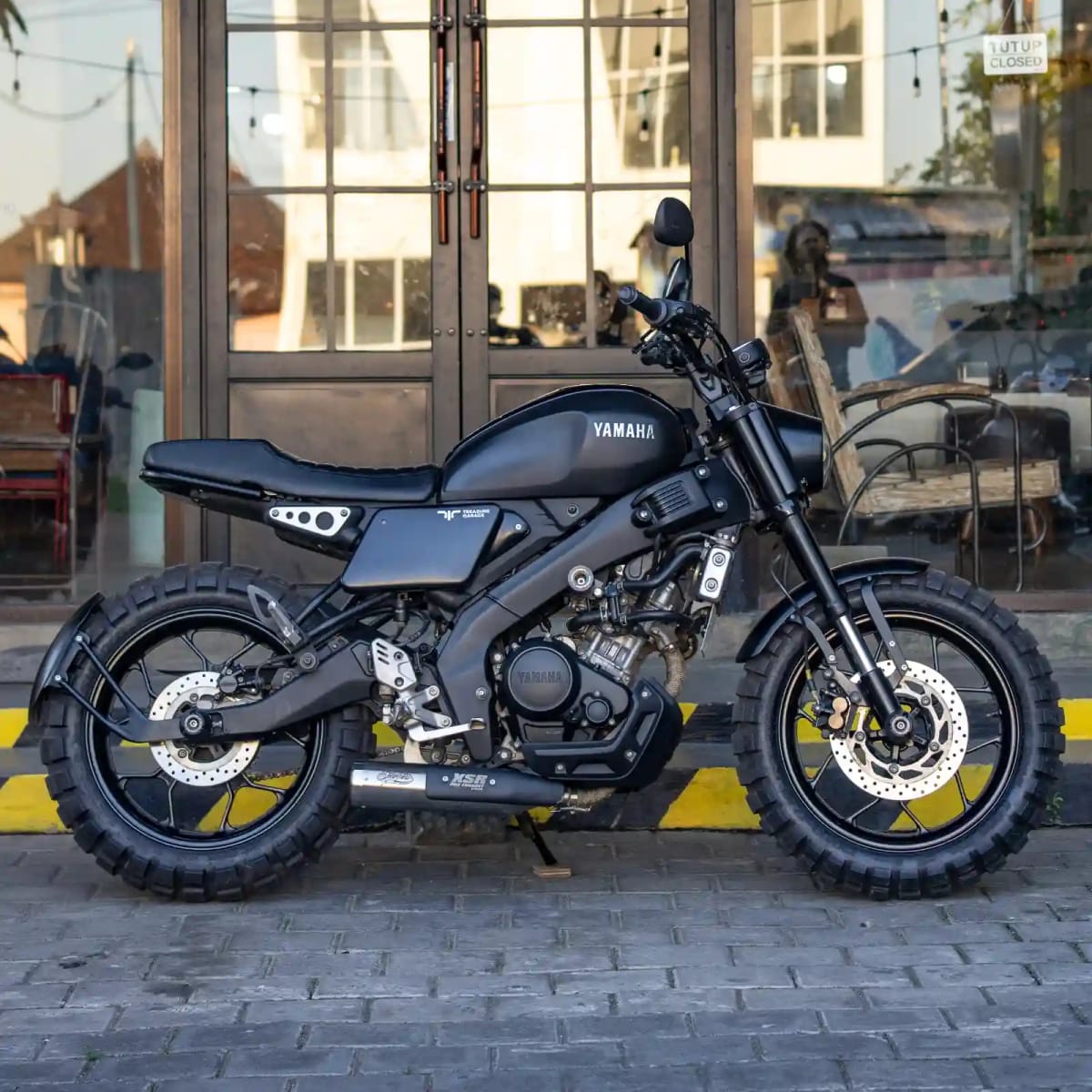 Yamaha XSR 155 Black for rent in Canggu Bali motorbike rental photo 10