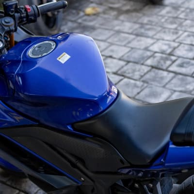 Yamaha R25 for rent in Canggu Bali gallery thumbnail 2