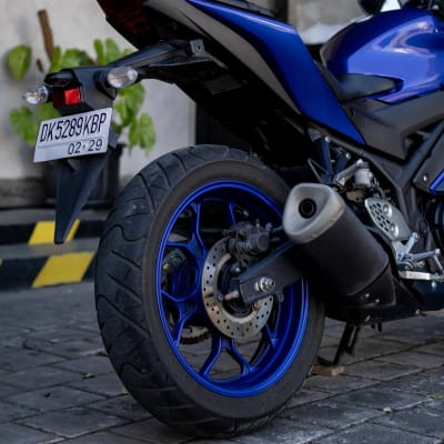 Yamaha R25 for rent in Canggu Bali gallery thumbnail 5