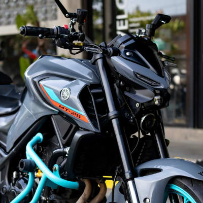 Yamaha MT-25 Grey for rent in Canggu Bali gallery thumbnail 3