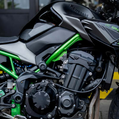 Kawasaki Z900 ABS for rent in Canggu Bali gallery thumbnail 3