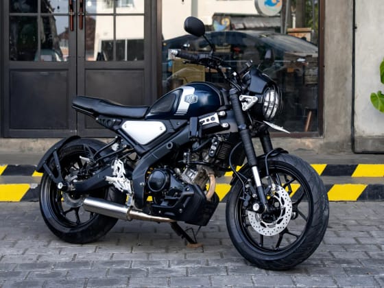 Yamaha XSR 155 Blue for rent in Canggu Bali photo 1